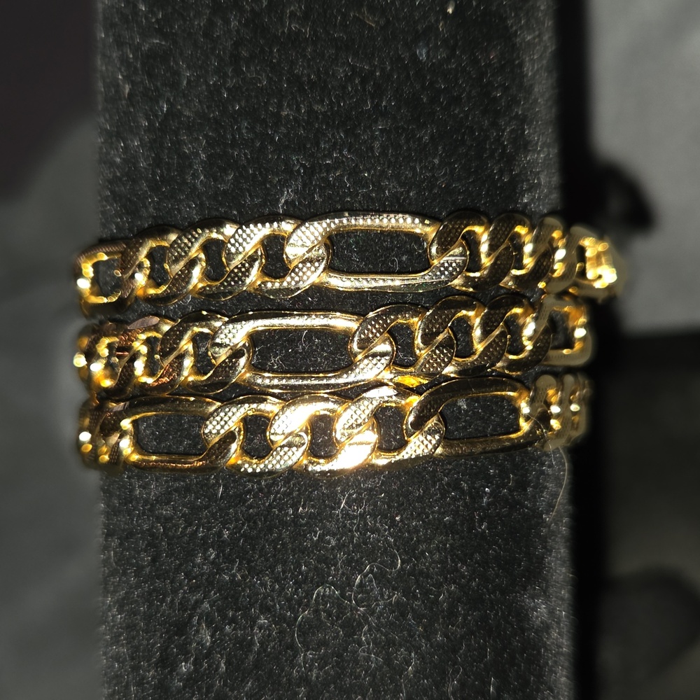 Gold Chunky Jewelry Accessory - Picture 11 of 11